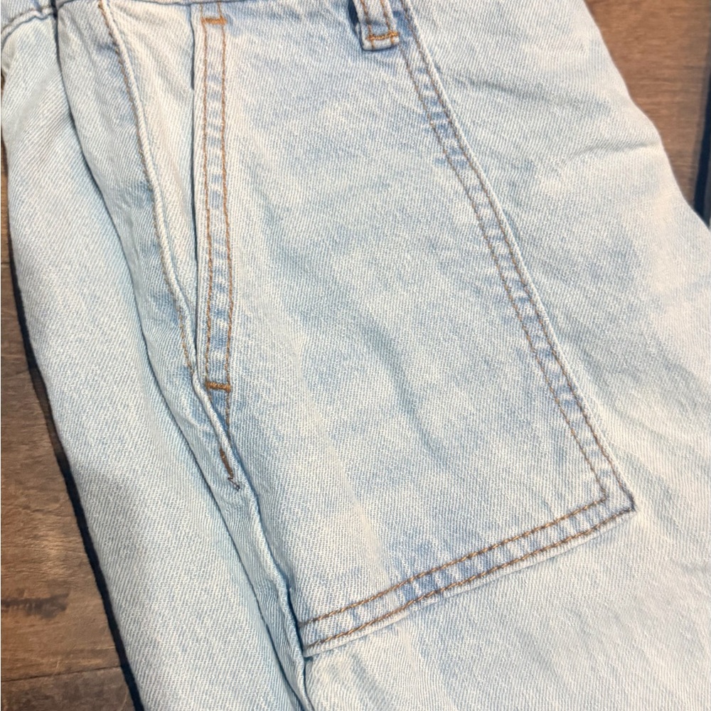 No Boundaries Light Blue Wide-Leg Cargo Jeans - Picture 4 of 6